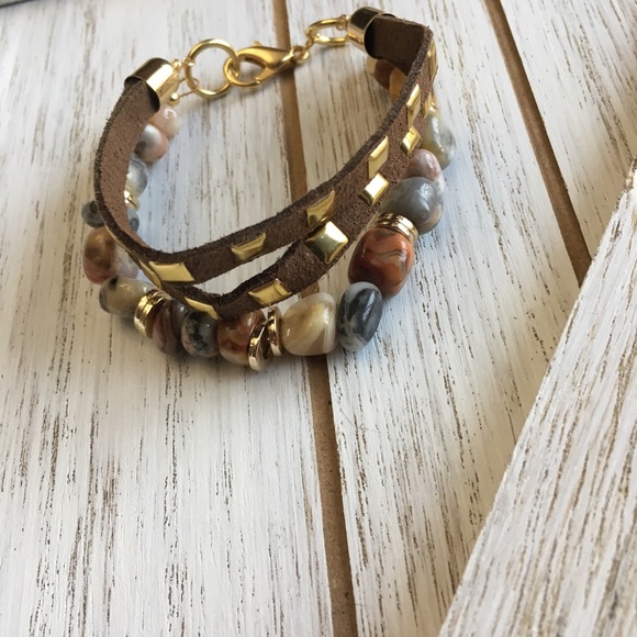Natural Agate and Faux Leather Bracelet - Picture 4 of 4